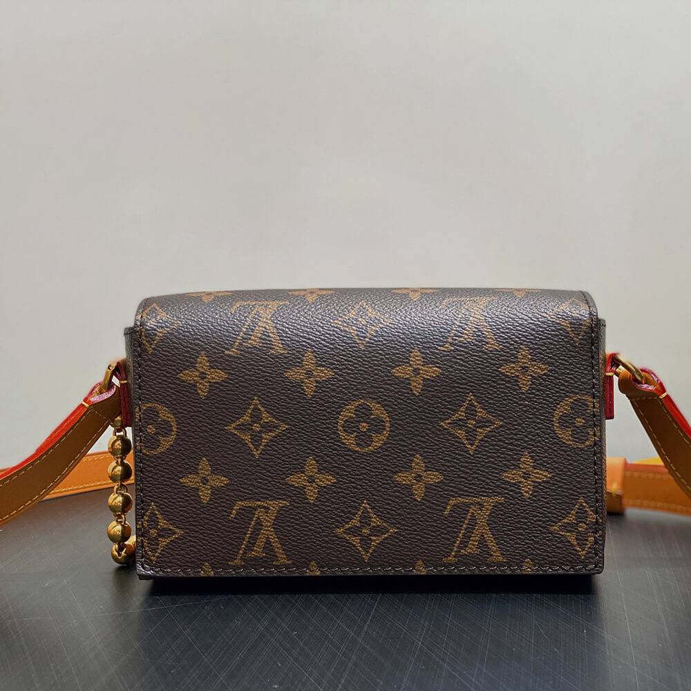 LV Steamer Wearable Wallet Bag - Replica Luxury Bags™