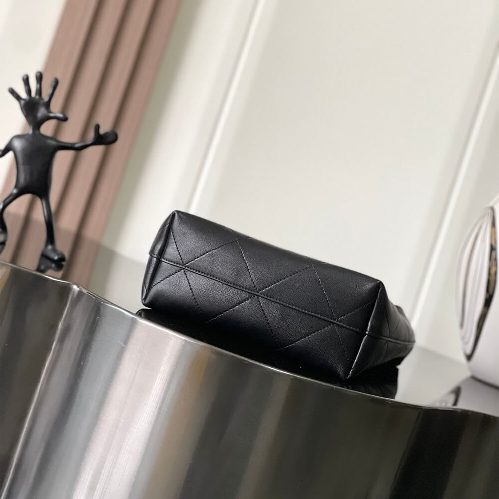 CHANEL Hobo Bag - Replica Luxury Bags™