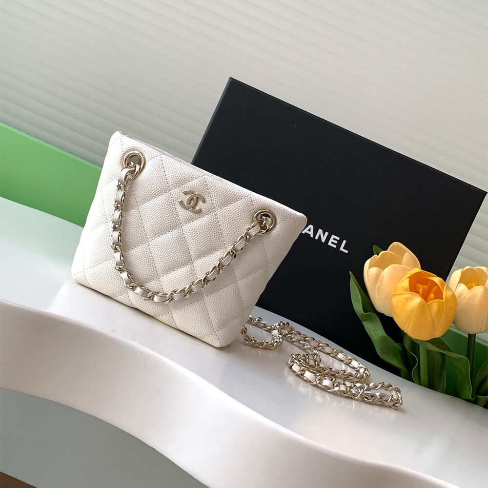 Chanel Classic Clutch Bag with Chain - Replica Luxury Bags™