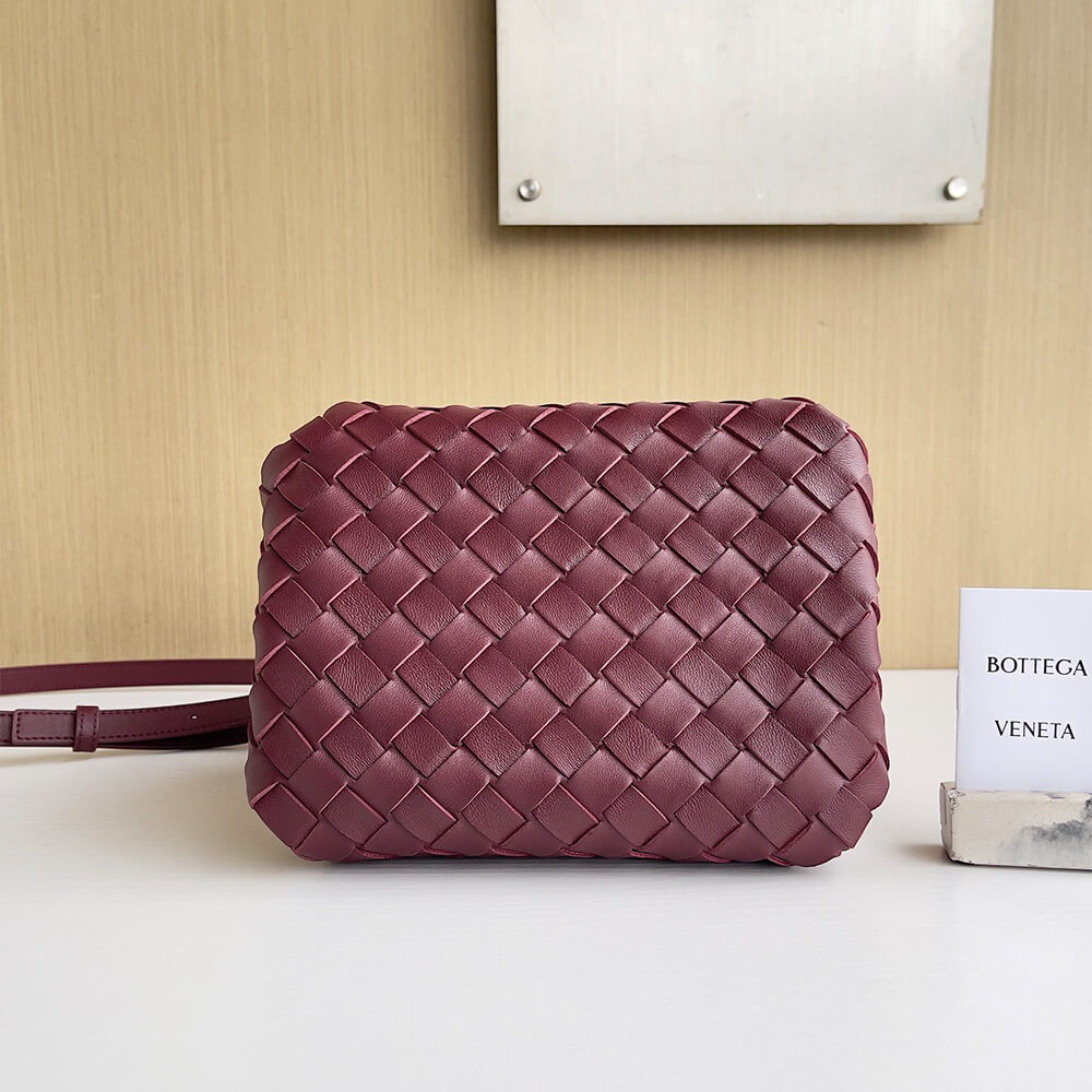 Bottega Veneta Small Parachute Bag - Replica Luxury Bags™