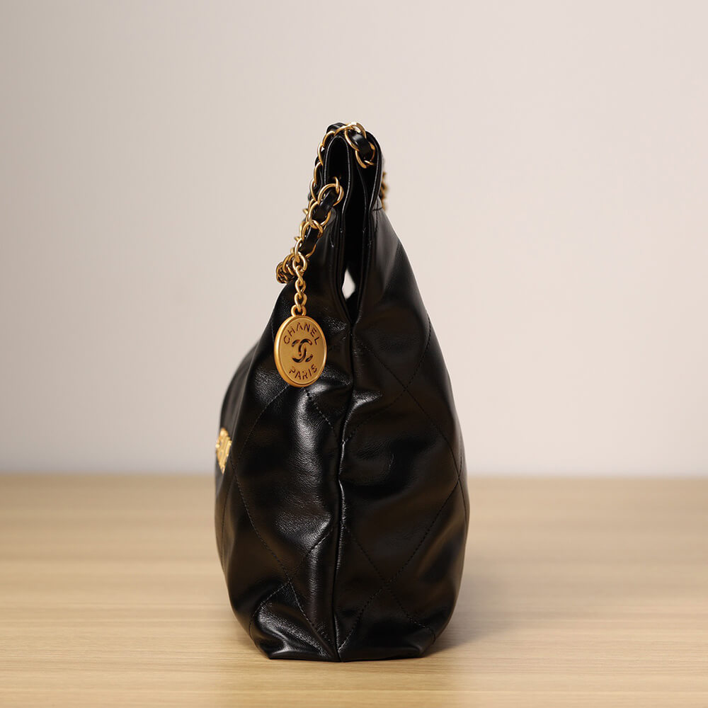 Chanel 22 Small Handbag - Replica Luxury Bags™