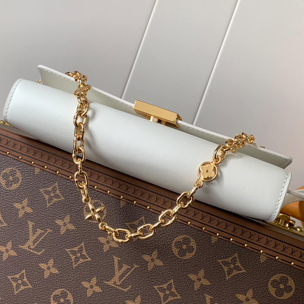 LV Wallet On Chain Capucines Bag - Replica Luxury Bags™