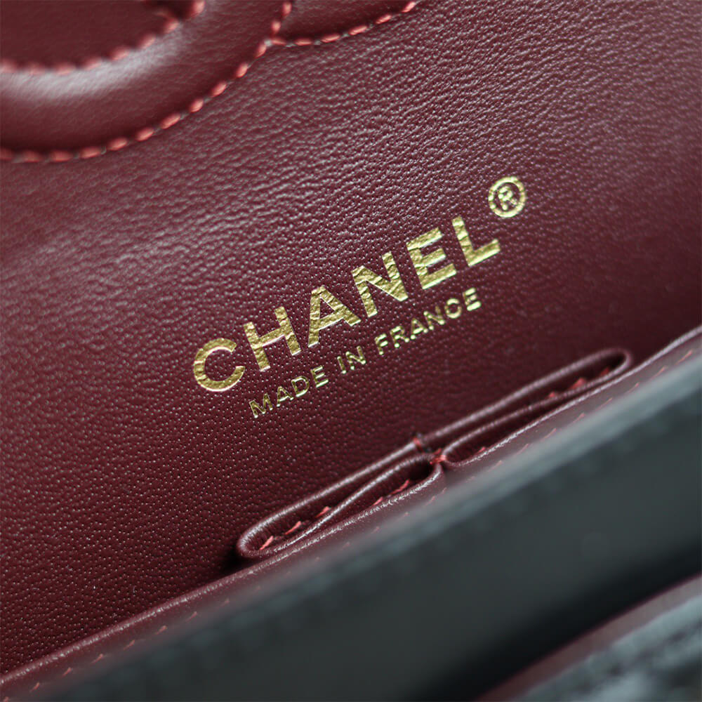 Chanel Classic Flap Handbag - Replica Luxury Bags™