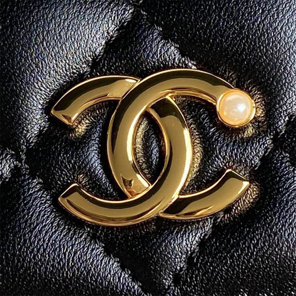 Chanel Flap Phone Holder Bag with Chain - Replica Luxury Bags™