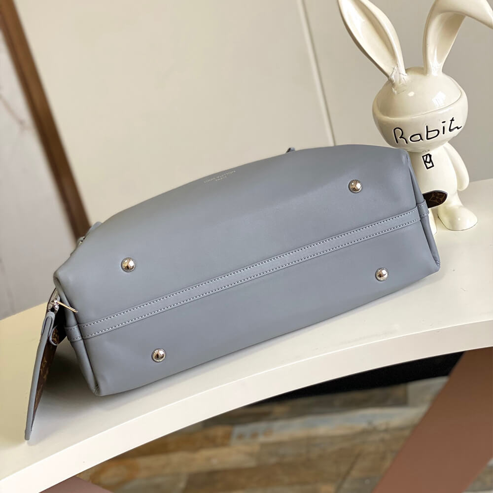 LV CarryAll MM Bag - Replica Luxury Bags™