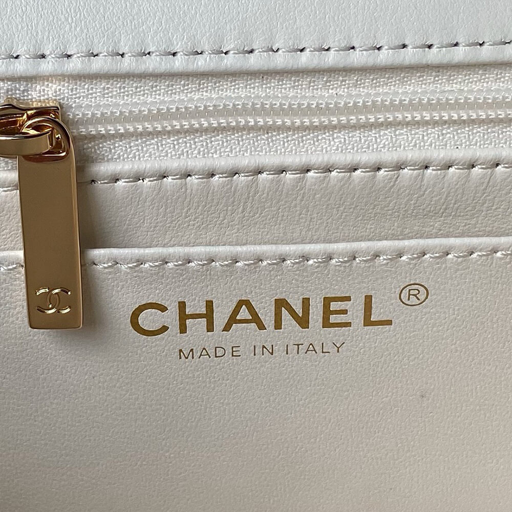 CHANEL Mini Flap Bag with Top Handle - Replica Luxury Bags™