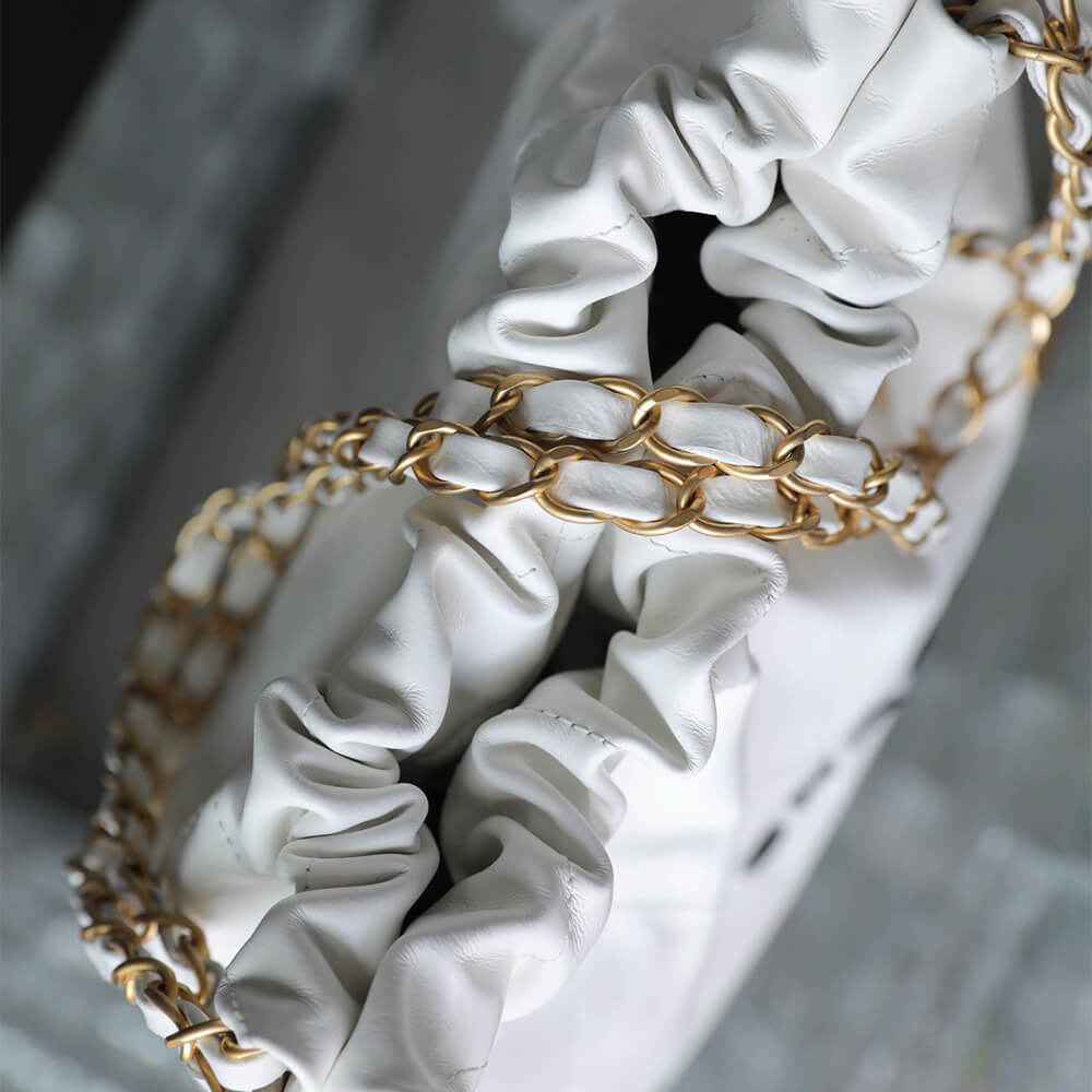 Chanel 22 Small Handbag - Replica Luxury Bags™