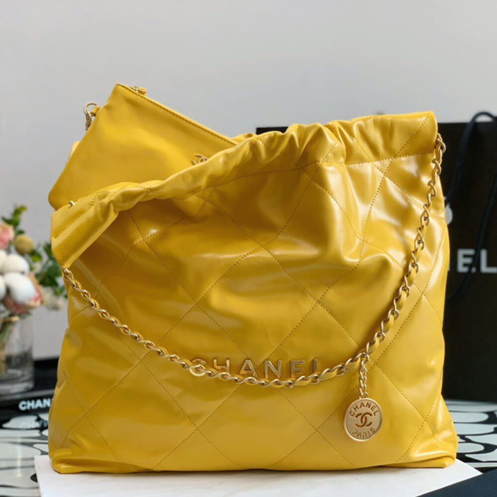Chanel 22 Small Handbag in Yellow with Gold Hardware - Replica Luxury Bags™