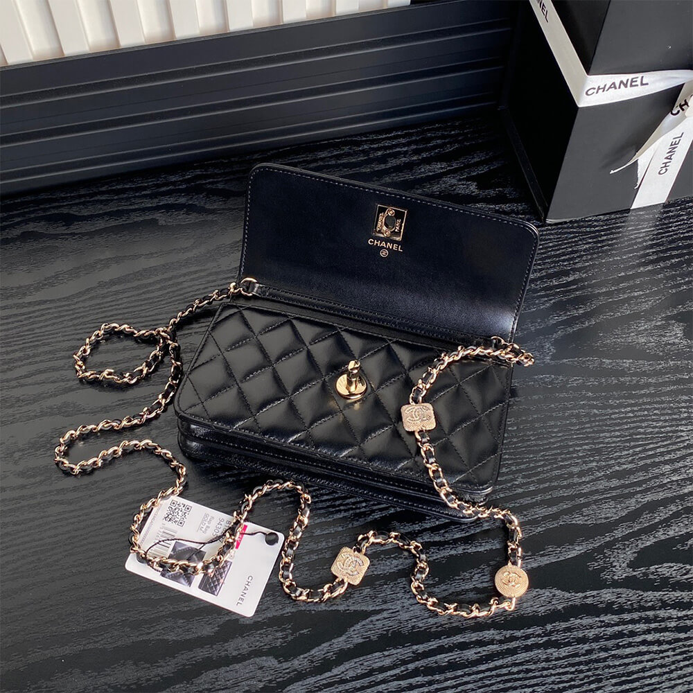 Chanel Clutch Bag With Chain - Replica Luxury Bags™