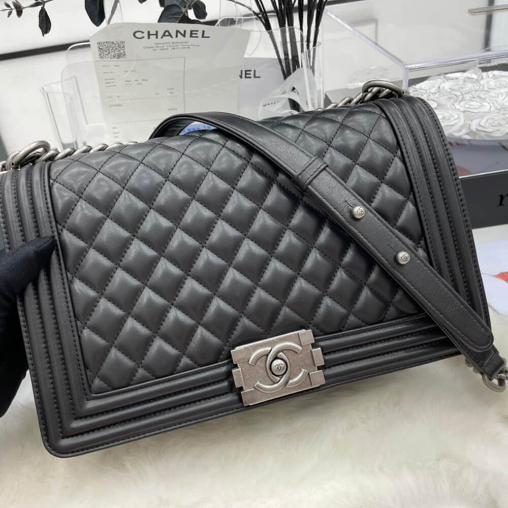 Large Boy Chanel Handbag - Replica Luxury Bags™