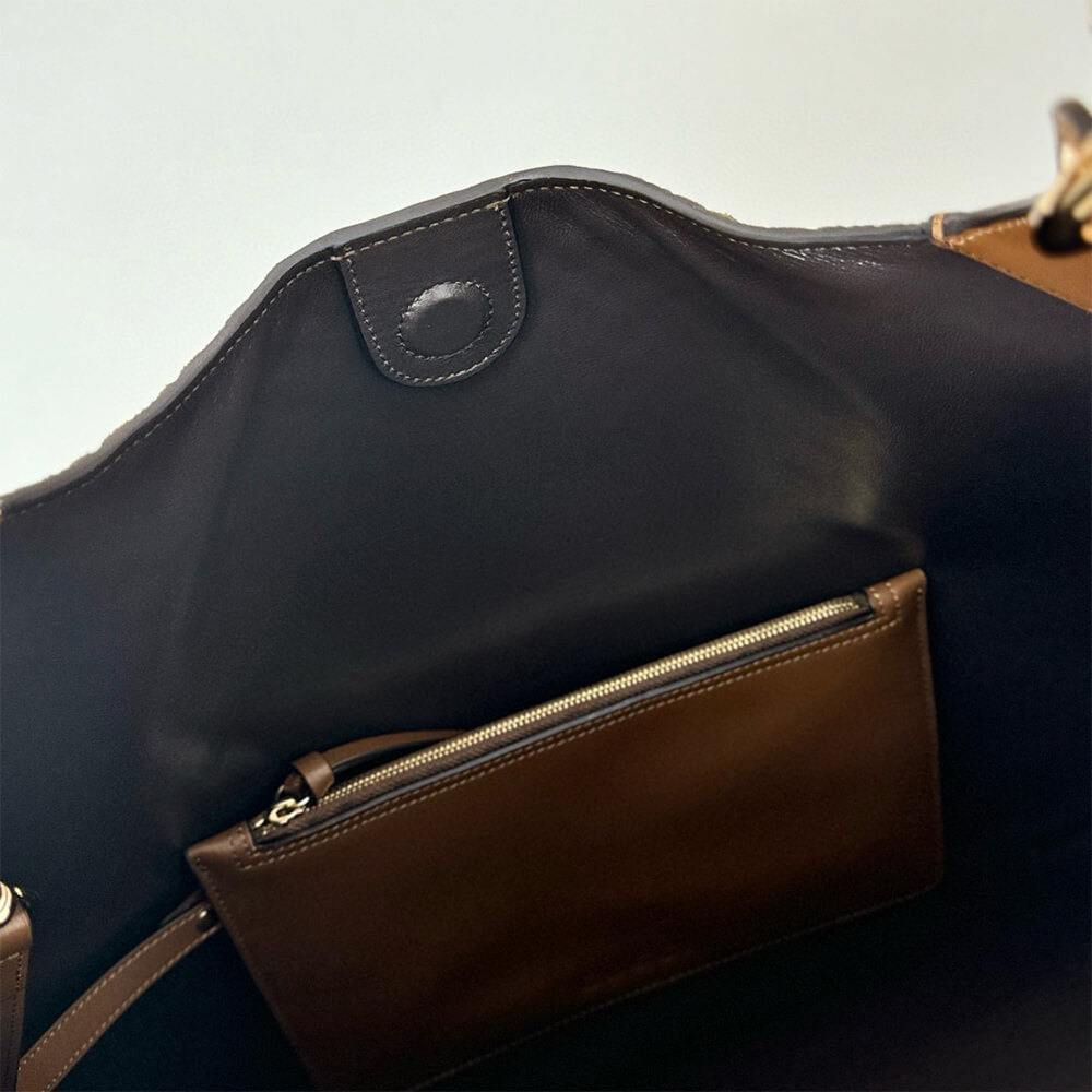 Gucci B Medium Shoulder Bag - Replica Luxury Bags™