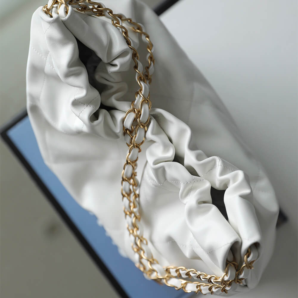 Chanel 22 Handbag - Replica Luxury Bags™
