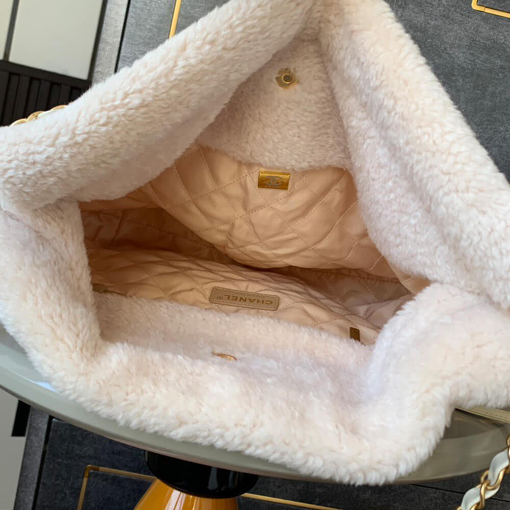 CHANEL 22 SMALL HANDBAG - Replica Luxury Bags™