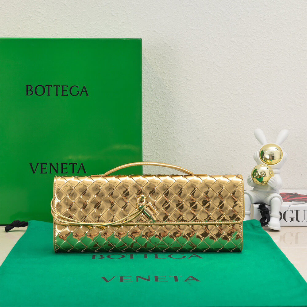 Bottega Veneta Andiamo Clutch Bag in Gold Leather - Replica Luxury Bags™