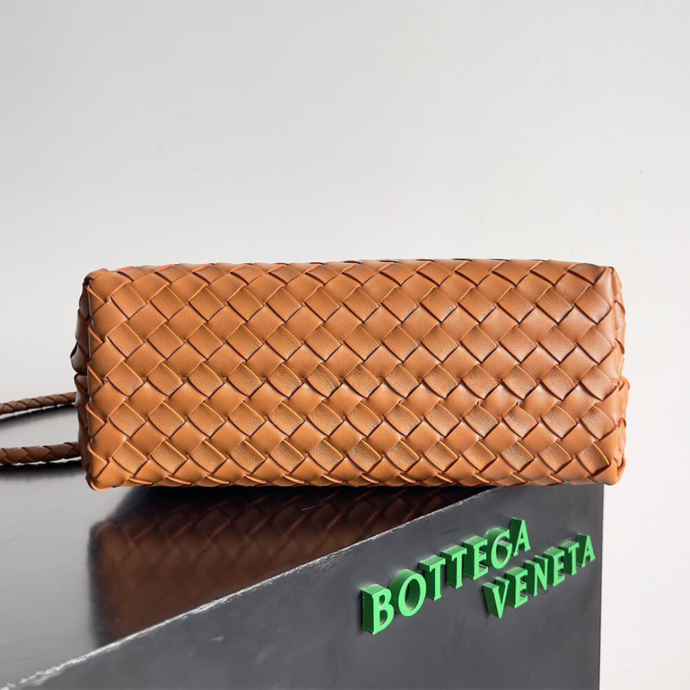 Bottega Veneta Medium Andiamo Bag - Replica Luxury Bags™
