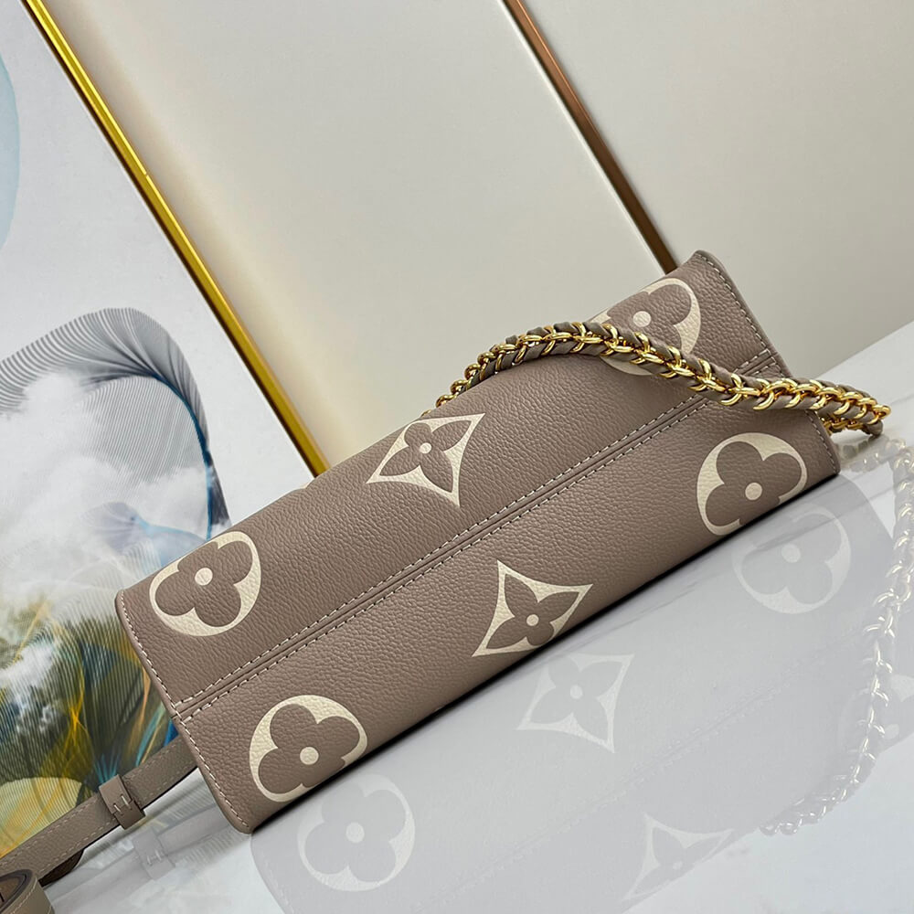 LV OnTheGo East West Bag - Replica Luxury Bags™