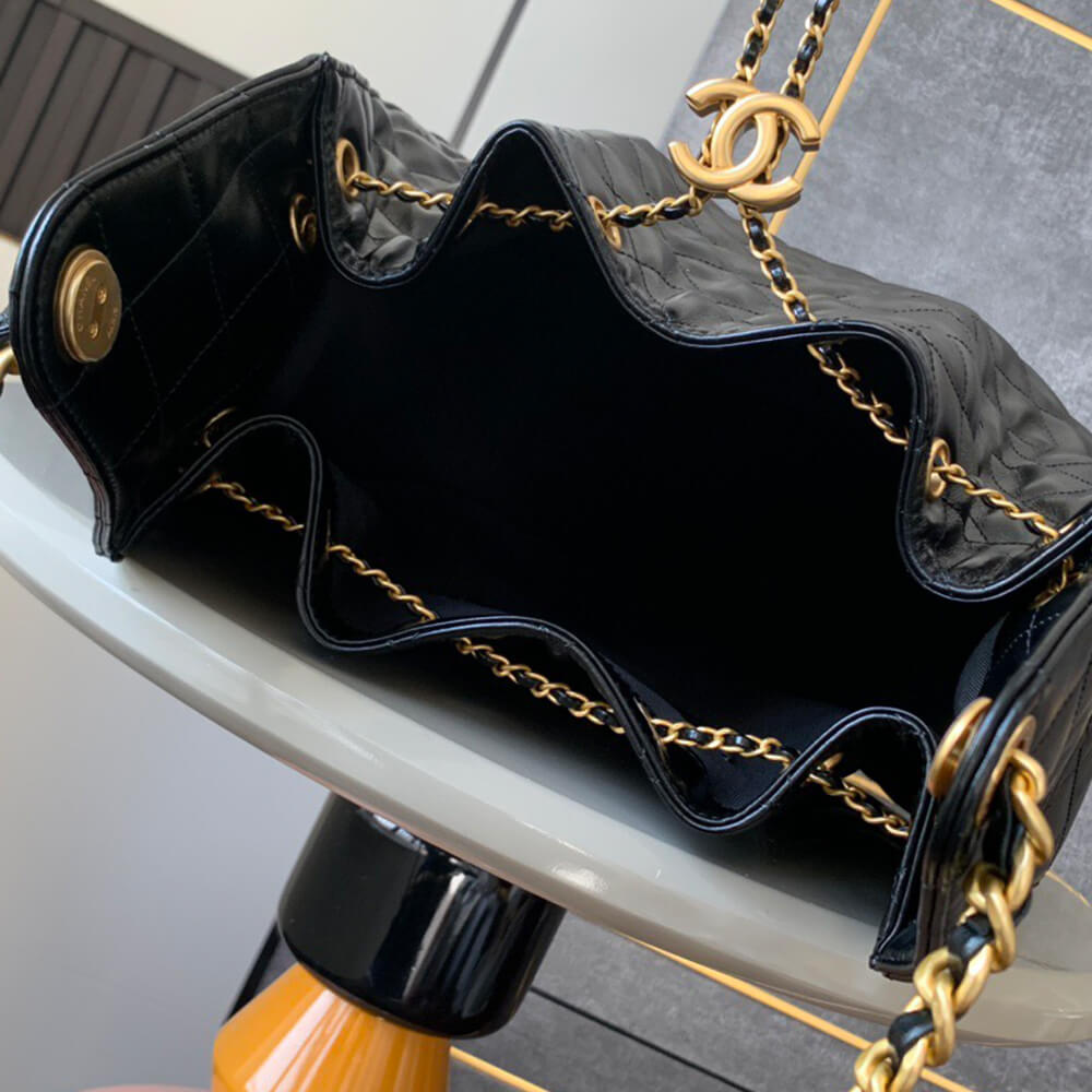 Chanel 25 Medium Handbag - Replica Luxury Bags™