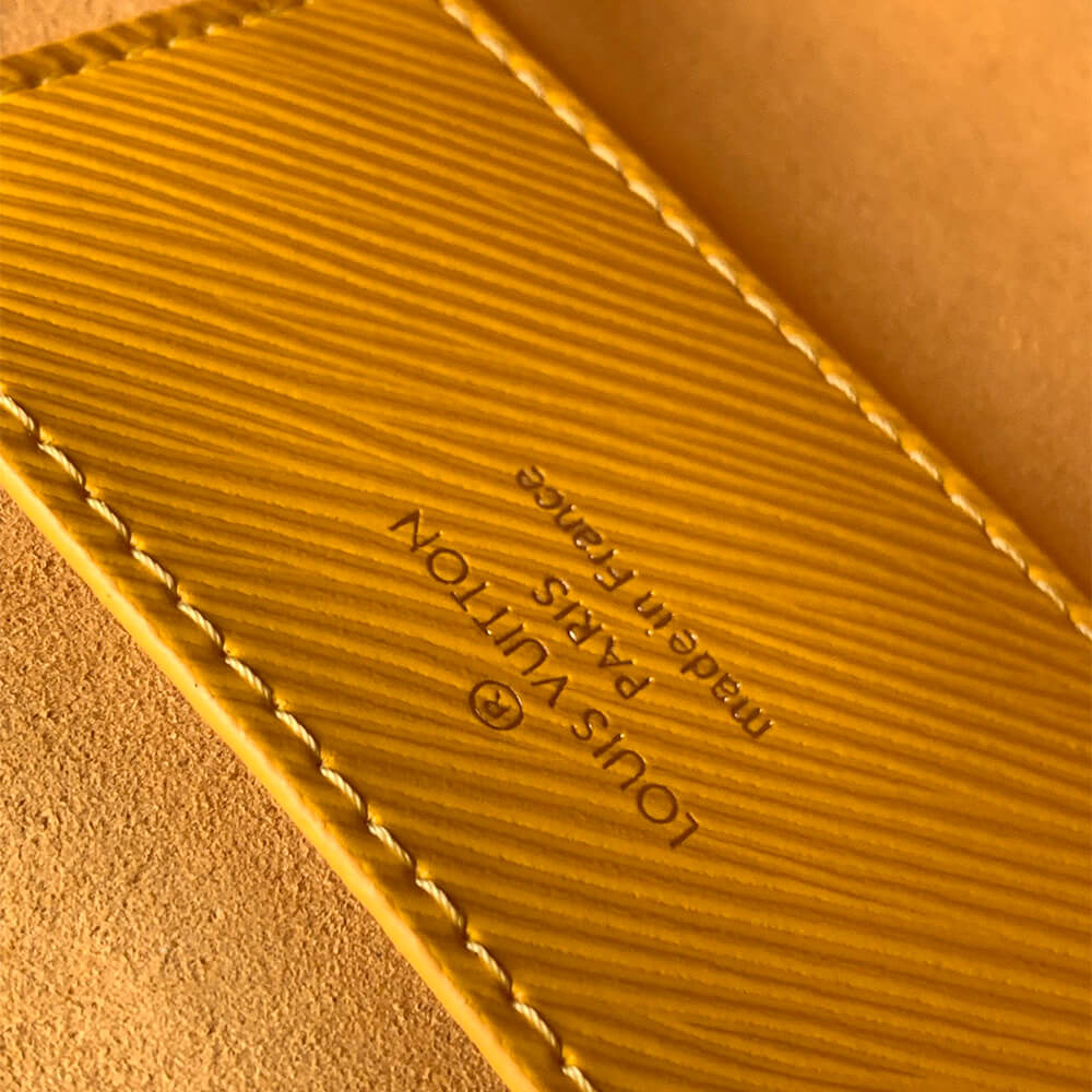 LV Twist MM Bag - Replica Luxury Bags™