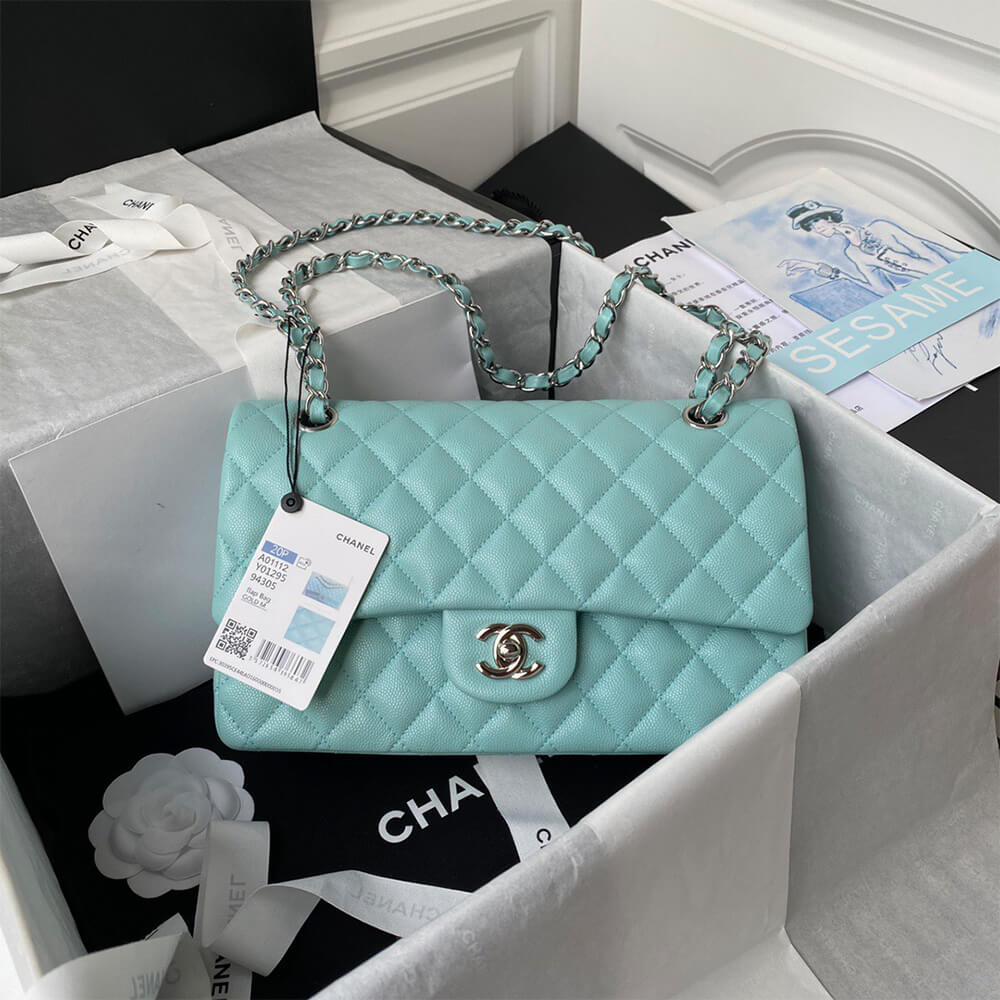 Chanel Classic Flap Handbag - Replica Luxury Bags™