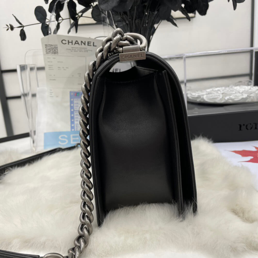 Large Boy Chanel Handbag - Replica Luxury Bags™
