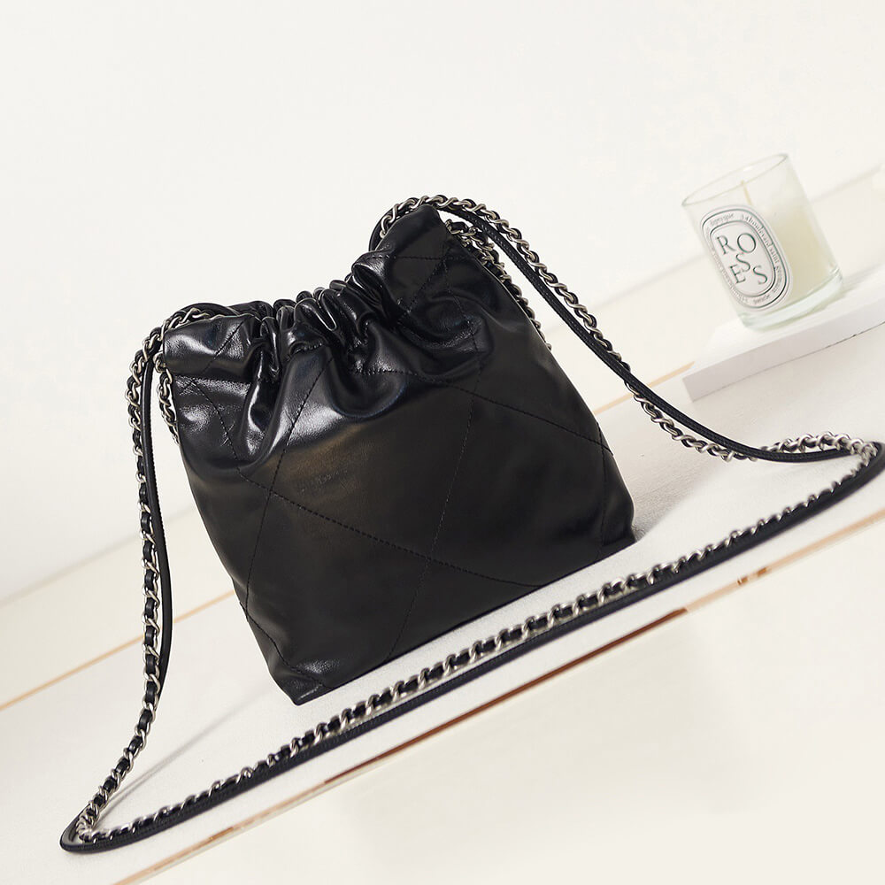 Chanel 22 Mini Handbag - Replica Luxury Bags™