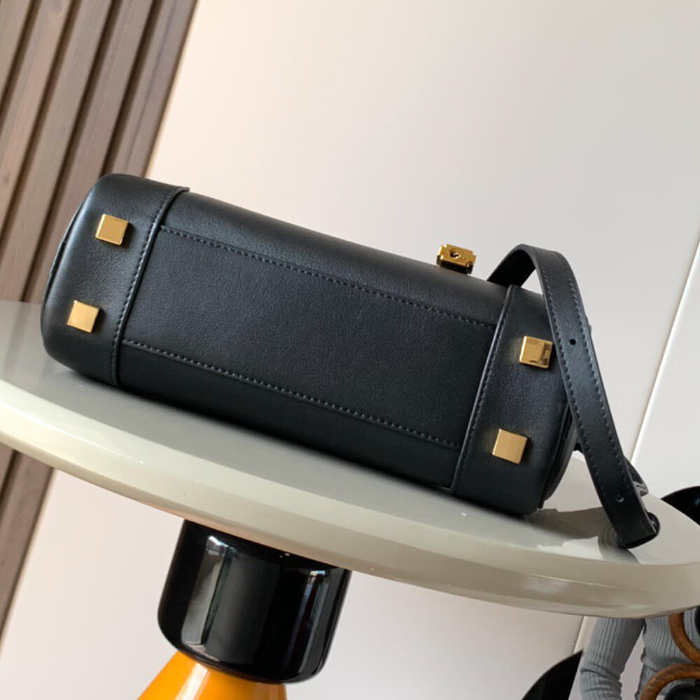 LOEWE Amazona 23 Cropped bag in nappa calfskin - Replica Luxury Bags™