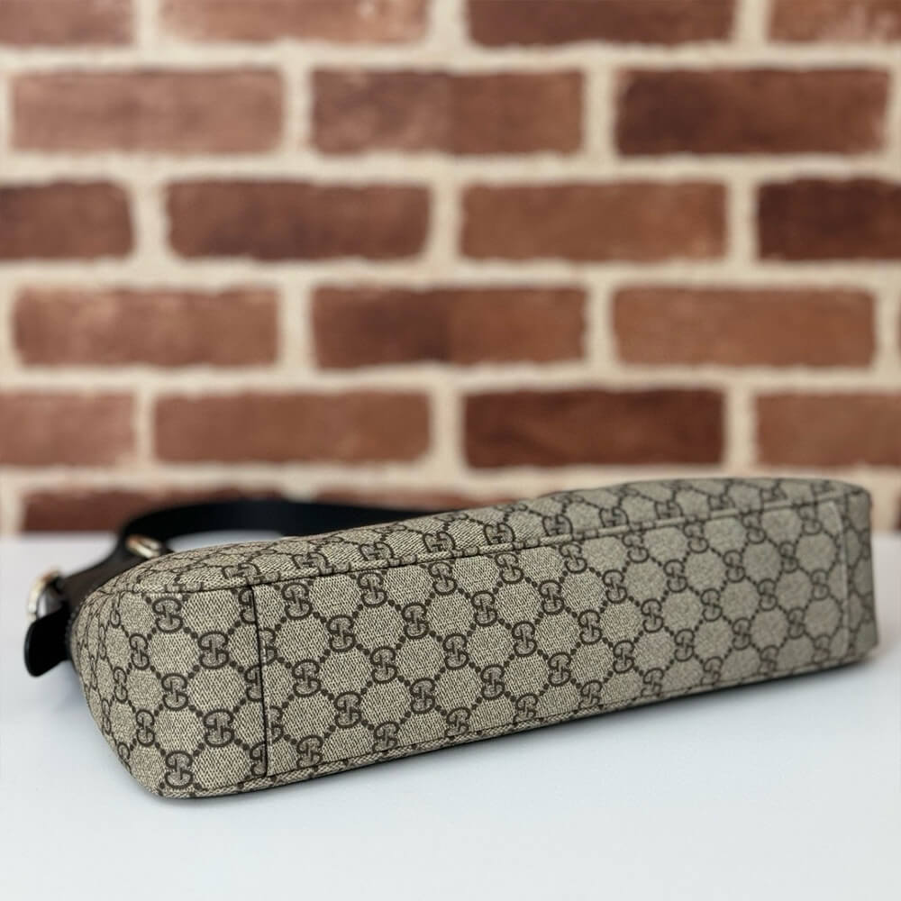 Gucci GG Emblem Medium Shoulder Bag - Replica Luxury Bags™
