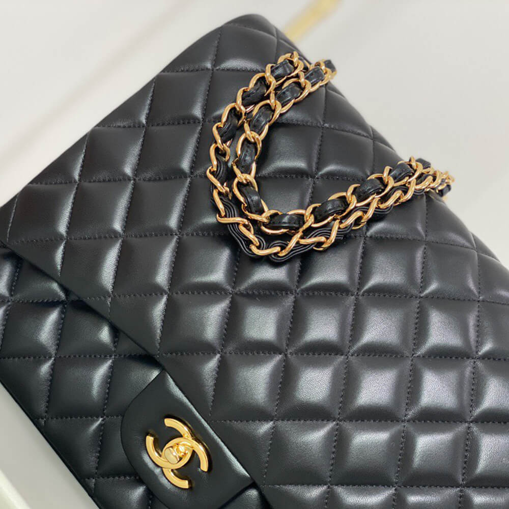 Chanel Classic Maxi Handbag - Replica Luxury Bags™