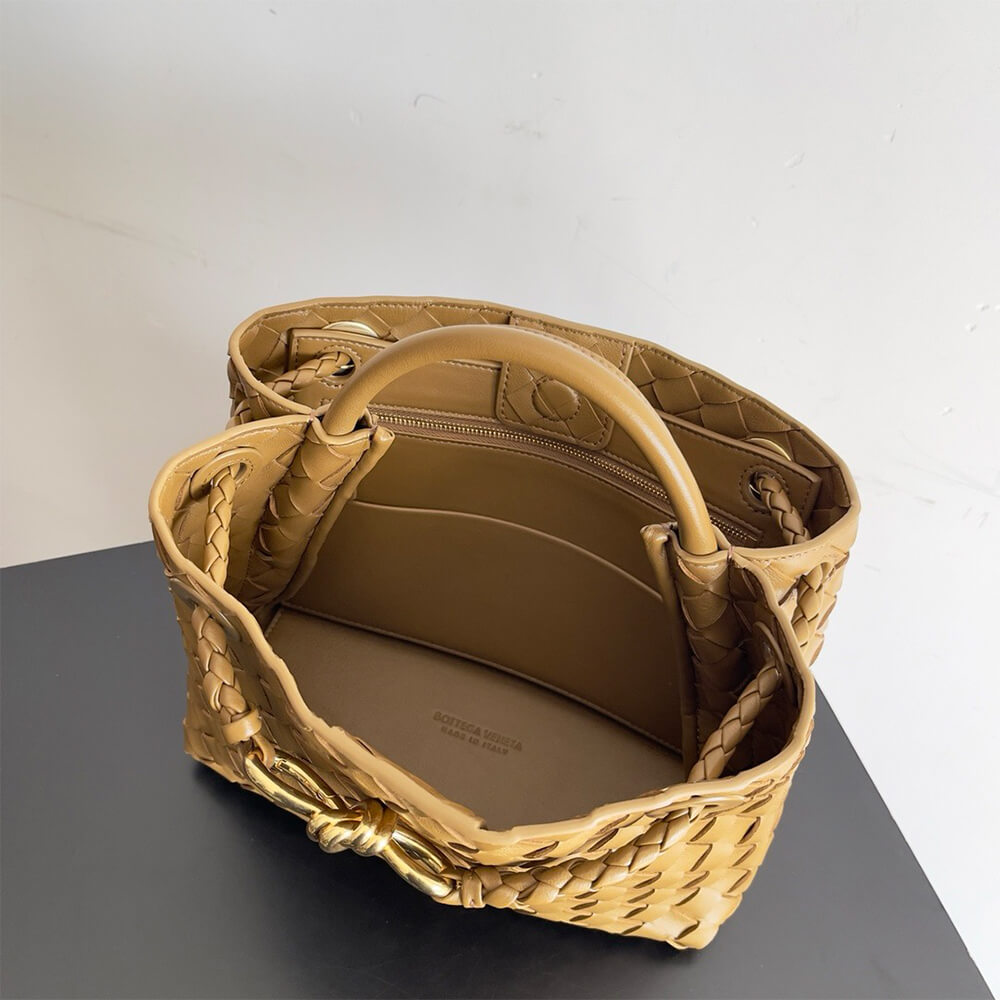 Bottega Veneta Small Andiamo Bag - Replica Luxury Bags™