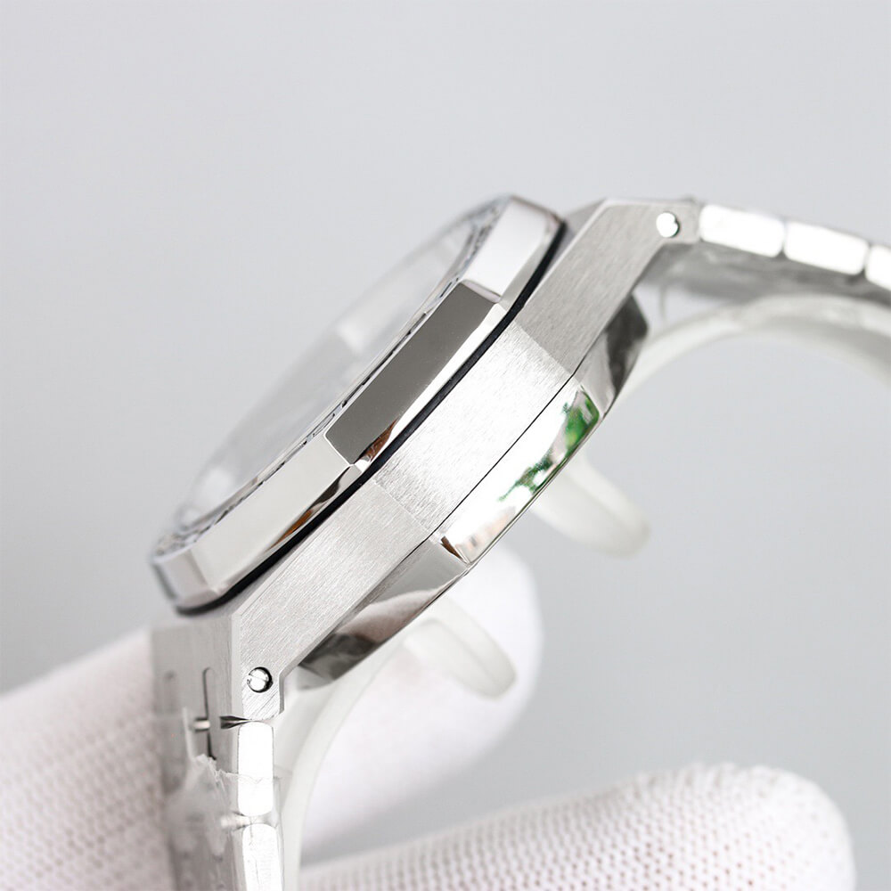 Audemars Piguet Royal Oak 26715BC - Replica Luxury Bags™