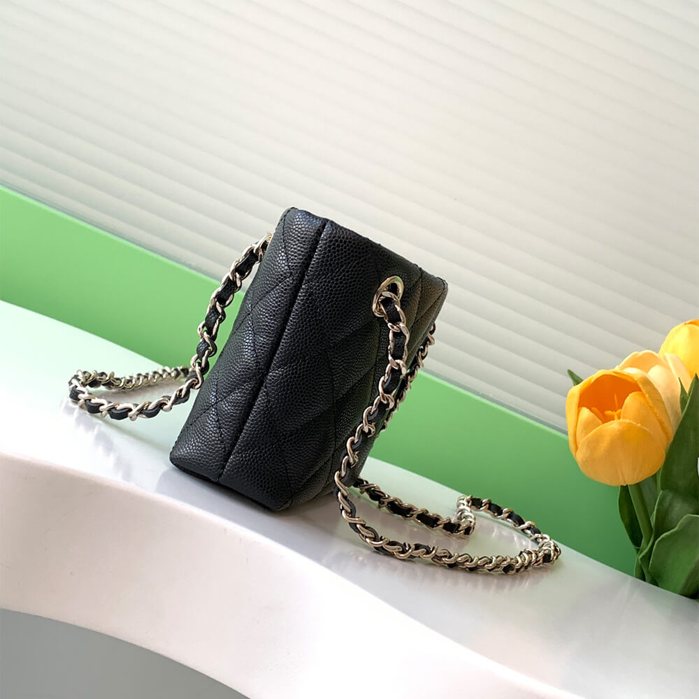 Chanel Classic Clutch Bag with Chain - Replica Luxury Bags™