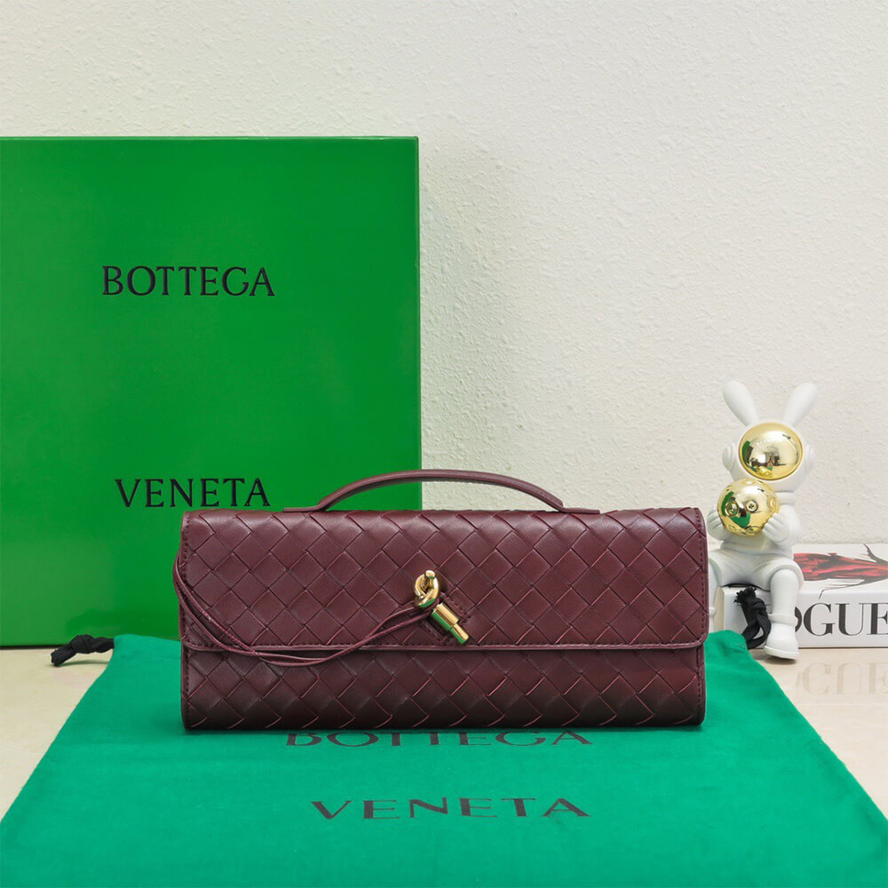 Bottega Veneta Andiamo Clutch Bag - Replica Luxury Bags™