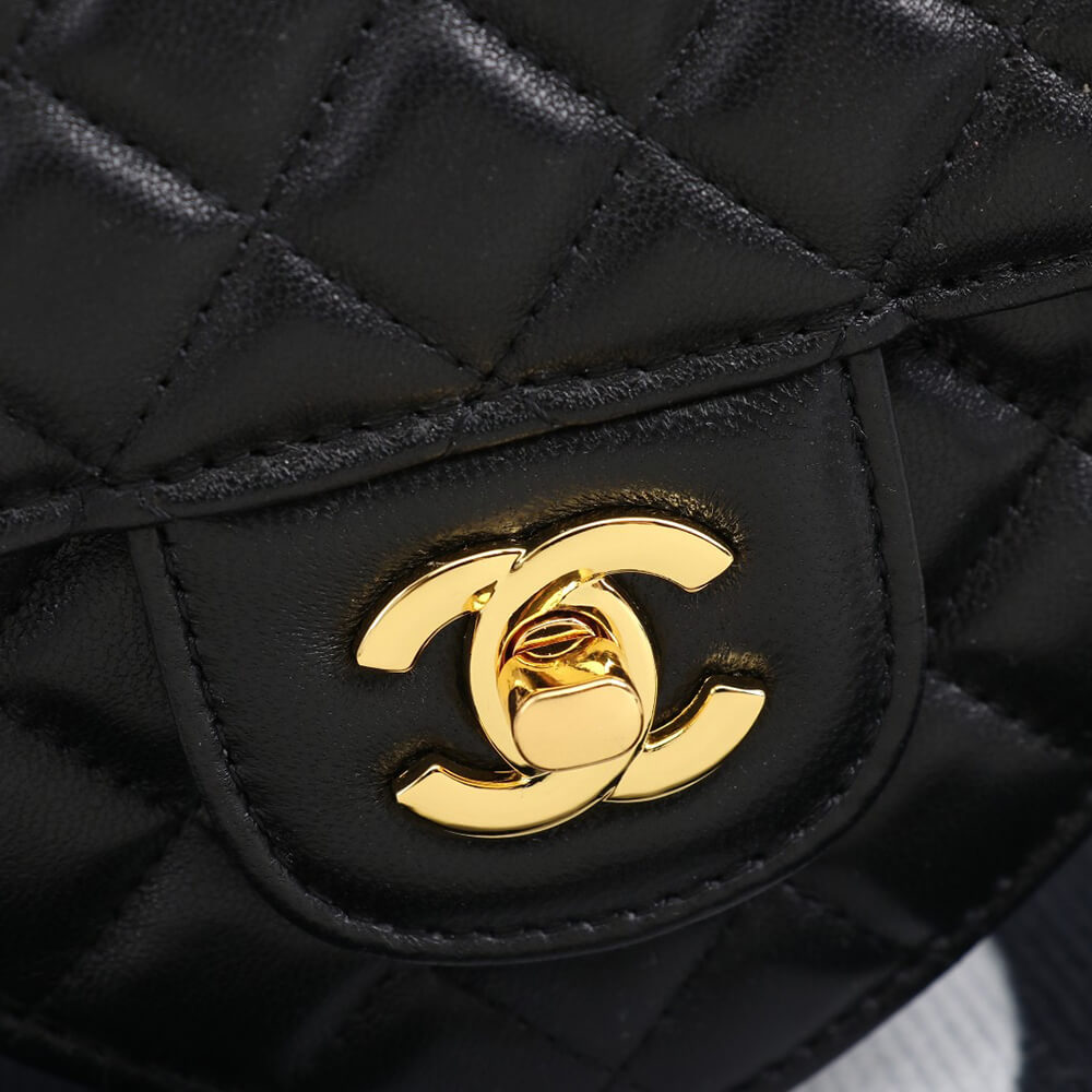 Chanel 22s Heart Bag - Replica Luxury Bags™