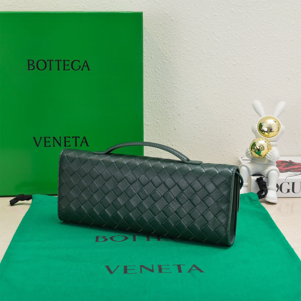 Bottega Veneta Andiamo Clutch Bag - Replica Luxury Bags™