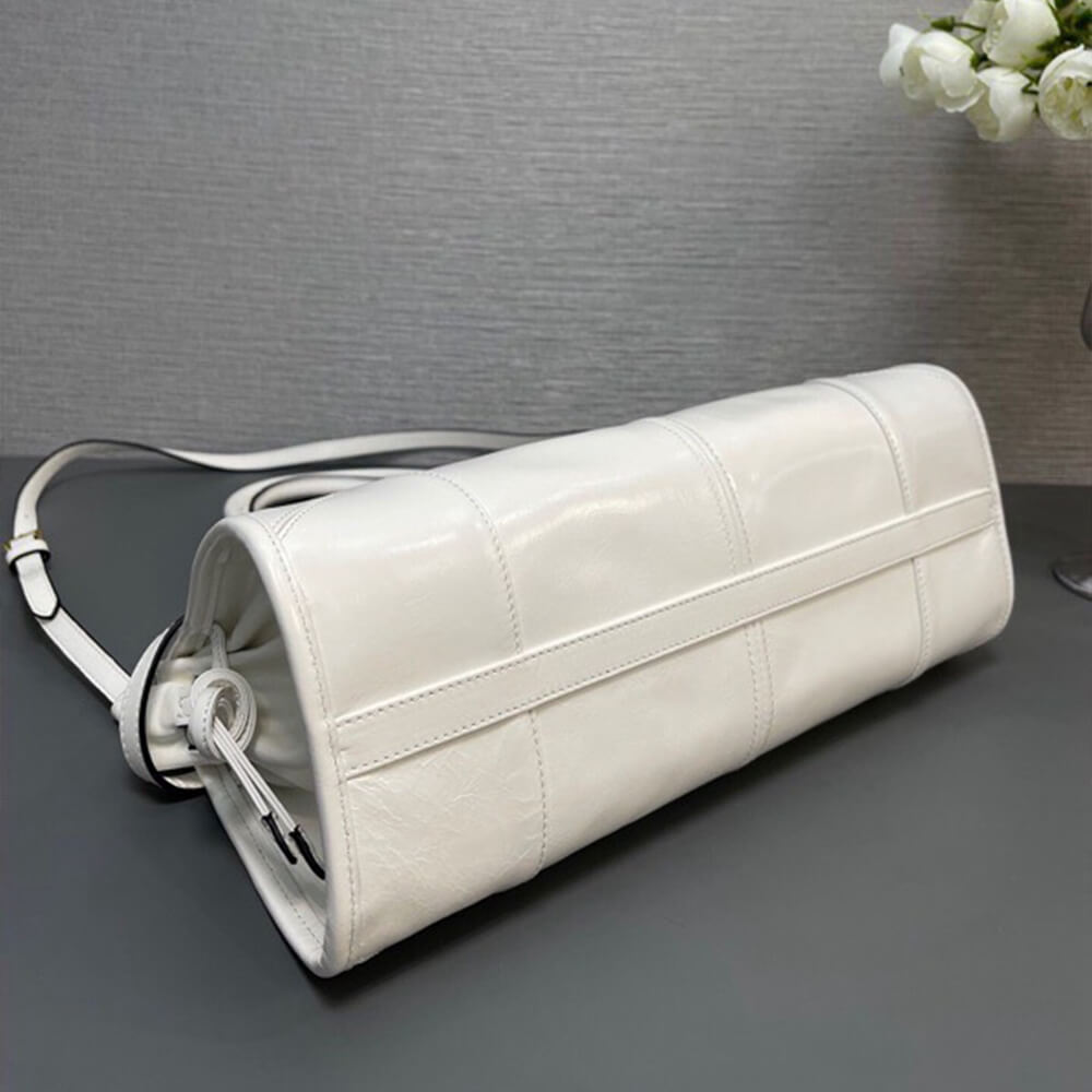 Prada Medium leather handbag - Replica Luxury Bags™