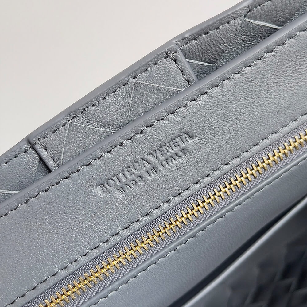 Bottega Veneta Small Andiamo Bag - Replica Luxury Bags™