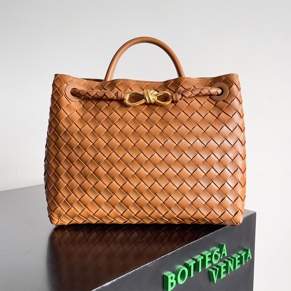 Bottega Veneta Medium Andiamo Bag - Replica Luxury Bags™