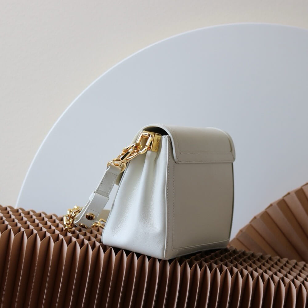 LV Dauphine Soft MM Bag - Replica Luxury Bags™