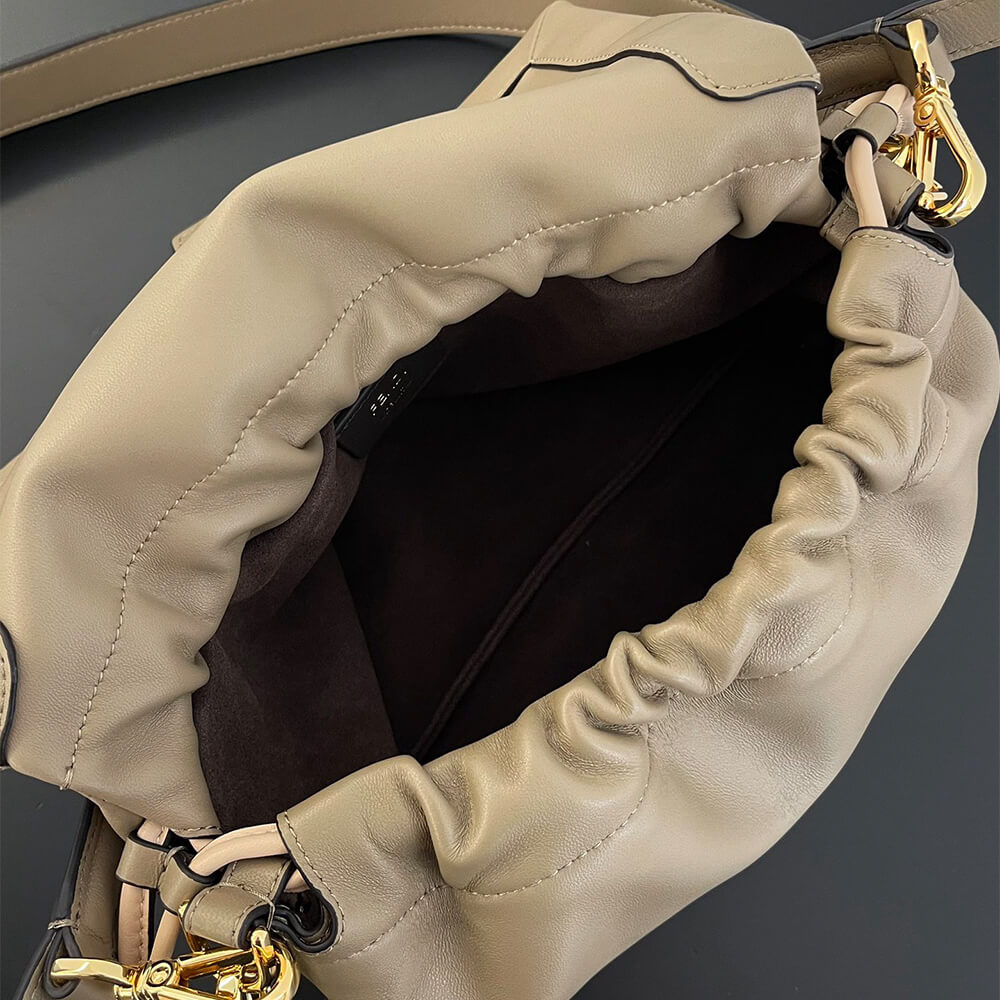 Fendi Mamma Baguette Medium Bag - Replica Luxury Bags™