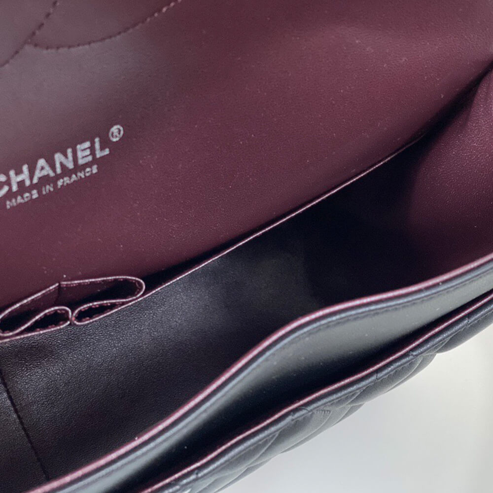 Chanel Classic Maxi Handbag - Replica Luxury Bags™