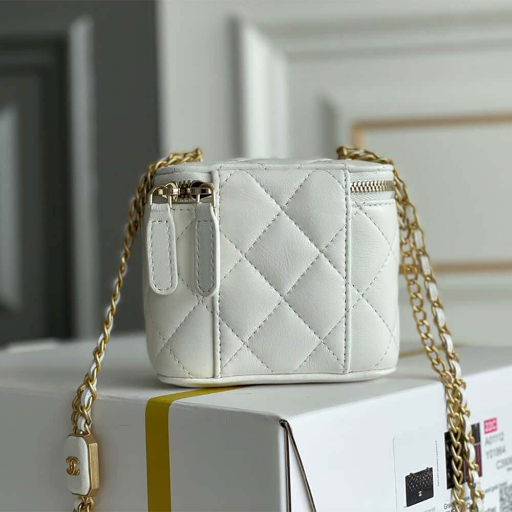 Chanel Small Vanity Case Bag With Chain - Replica Luxury Bags™