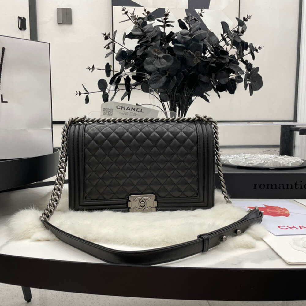 Large Boy Chanel Handbag - Replica Luxury Bags™