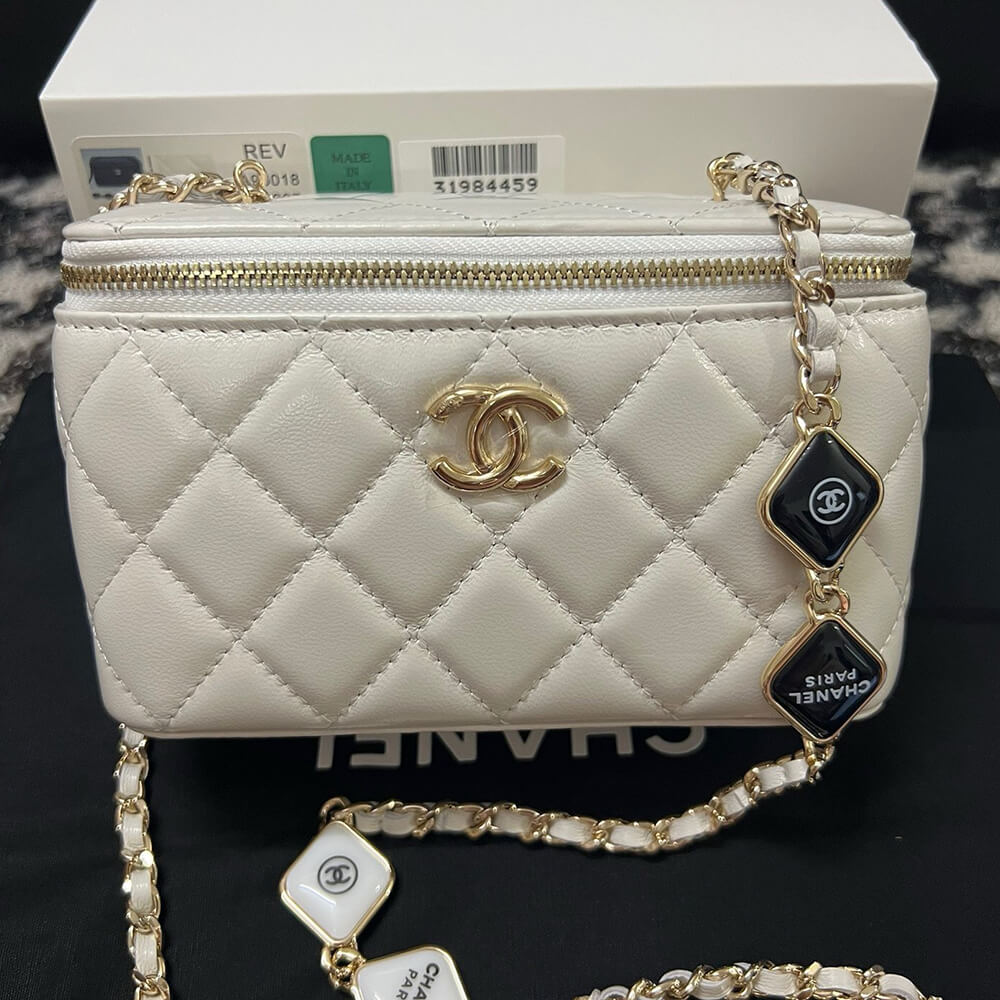 Chanel Vanity Case Bag With Chain - Replica Luxury Bags™