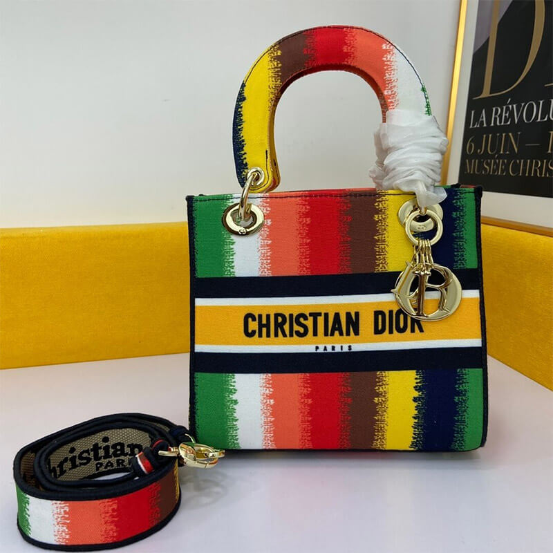 Dior Medium Lady D-Lite Handbag - Replica Luxury Bags™