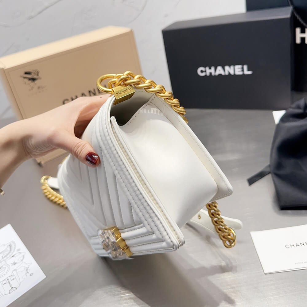 Chevron Boy Chanel Handbag - Replica Luxury Bags™