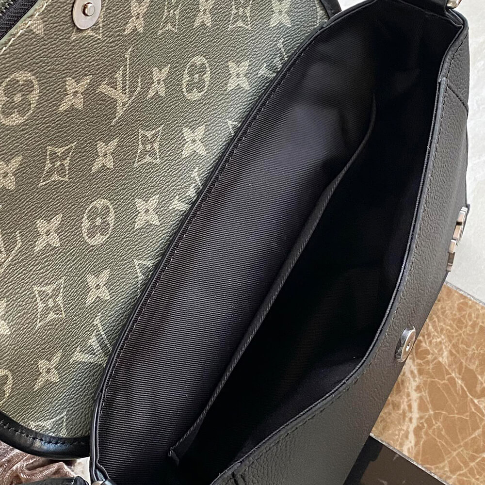 LV Pulse Messenger Bag - Replica Luxury Bags™