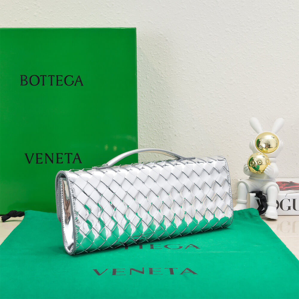 Bottega Veneta Andiamo Clutch Bag - Replica Luxury Bags™