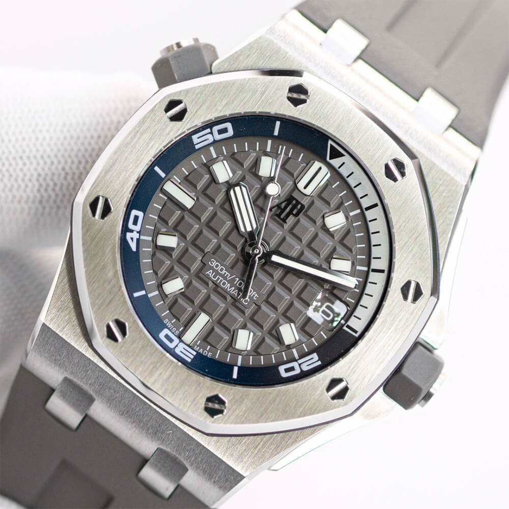 Audemars Piguet Royal Oak 15720 - Replica Luxury Bags™
