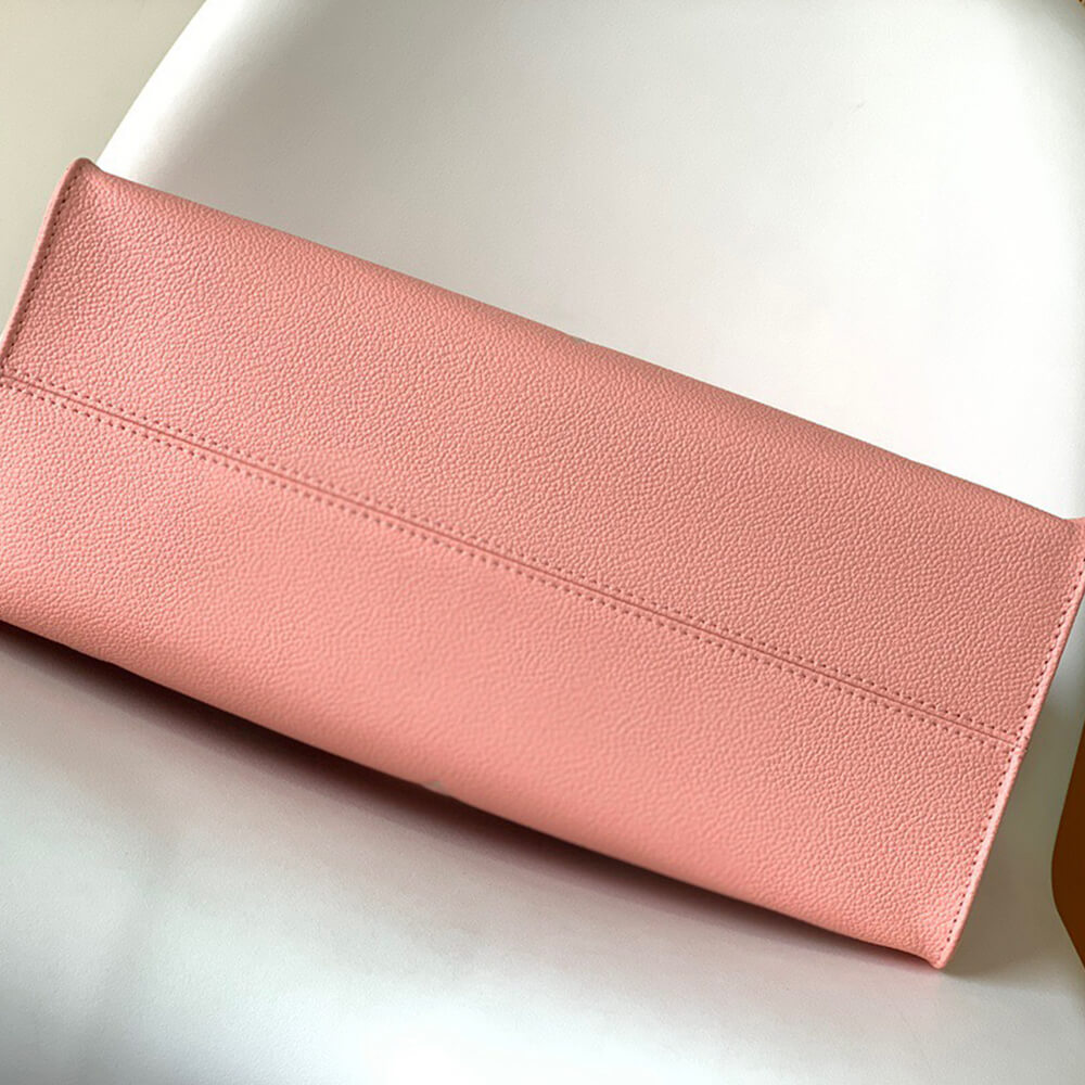 LV OnTheGo MM Bag - Replica Luxury Bags™