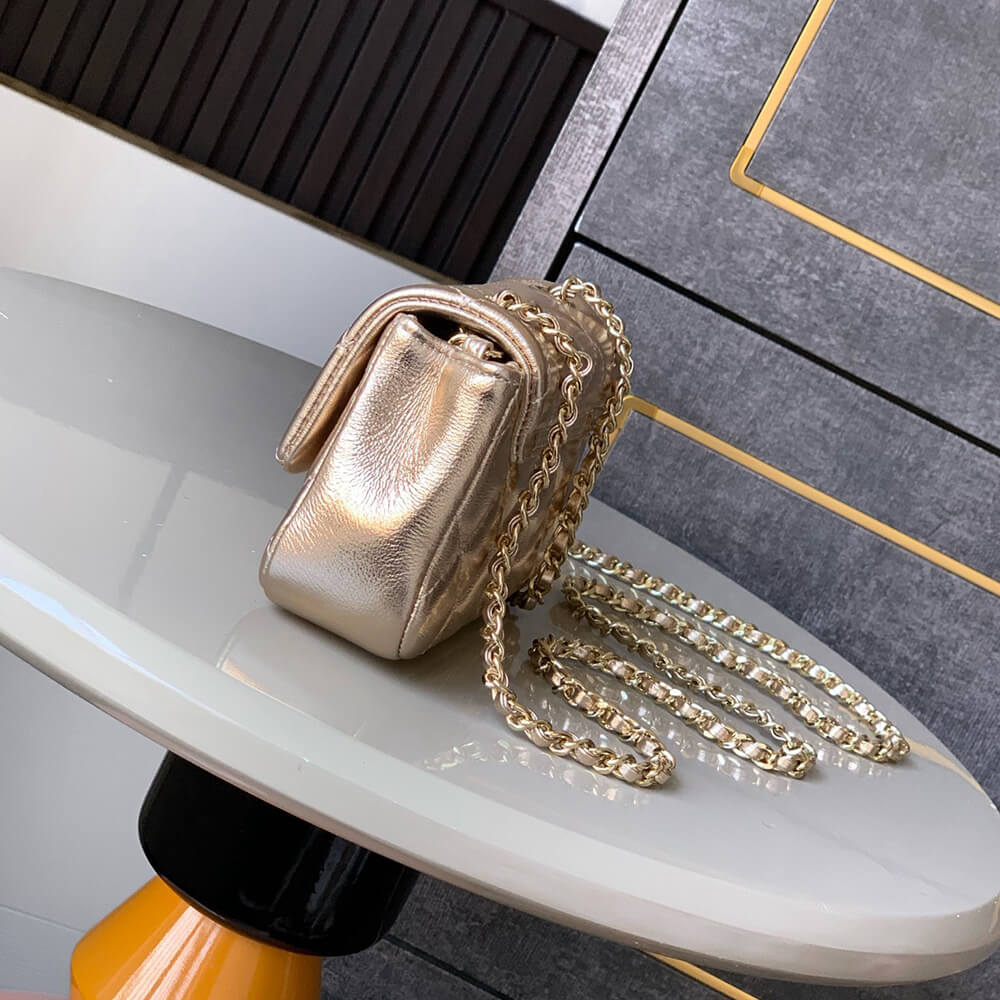 Chanel Clutch Bag with Chain - Replica Luxury Bags™